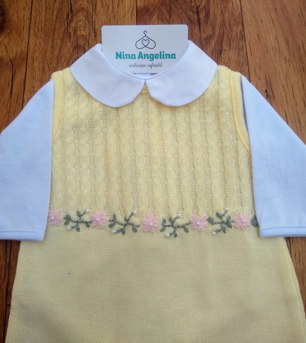 Macacão Salopete em tricot com body Garden