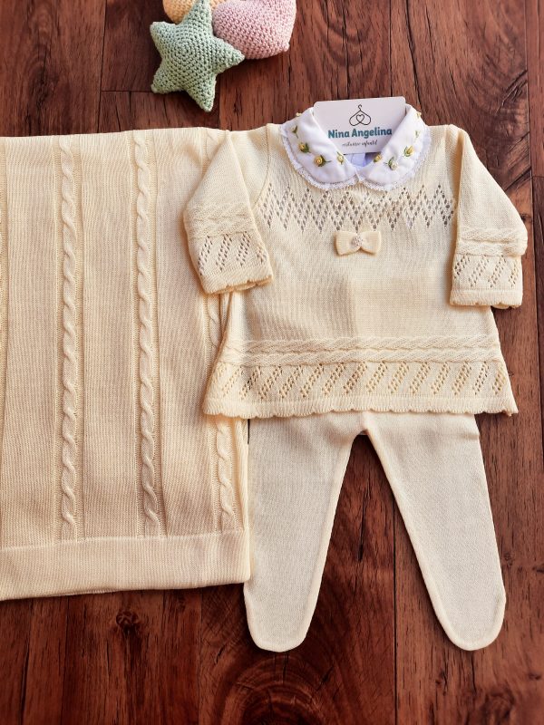 Saída de maternidade em tricot Vestido Duda