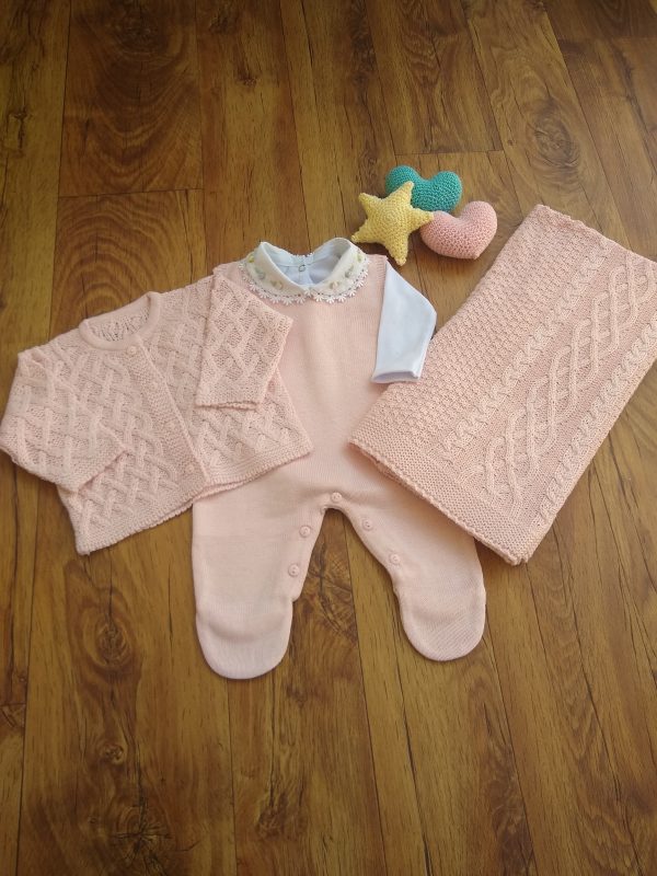 Saída de maternidade em Tricot Petit