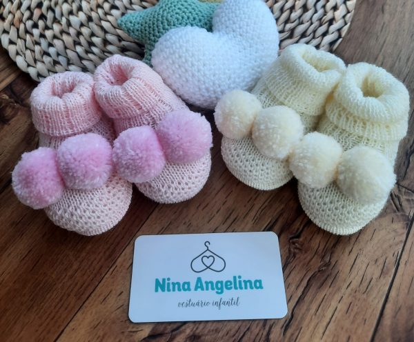 Sapatinho em Tricot Pompom